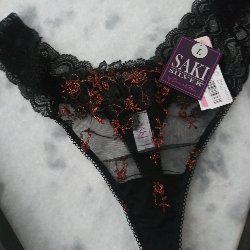 Black lace Thong panties (SIZE L)